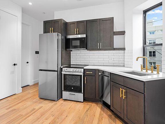 3rd image of 340 Broadway #7P