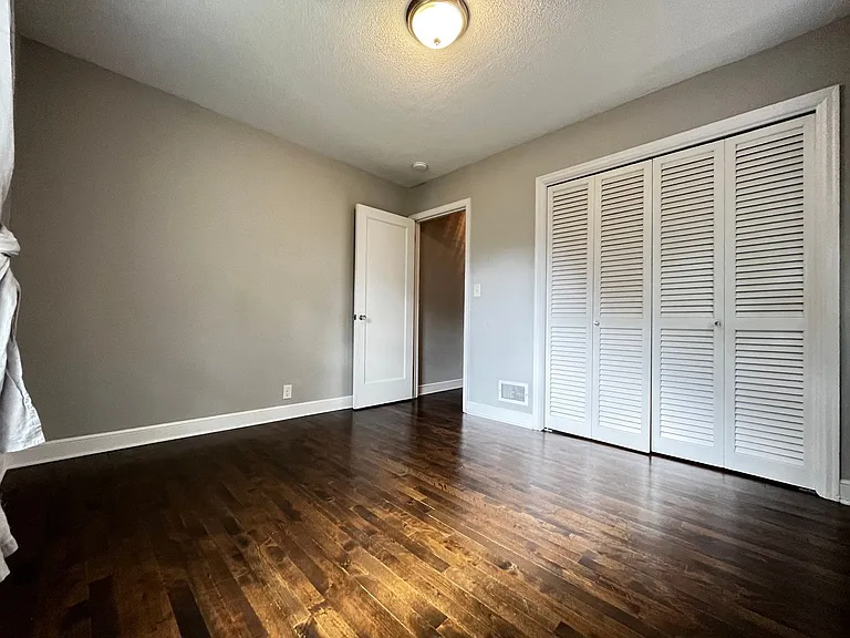 3120 Jersey Ave S — Photo 19