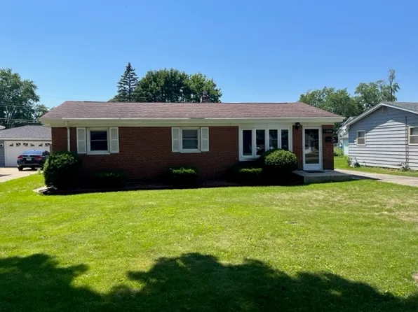 1159 Lebanon St, Aurora, IL 60505