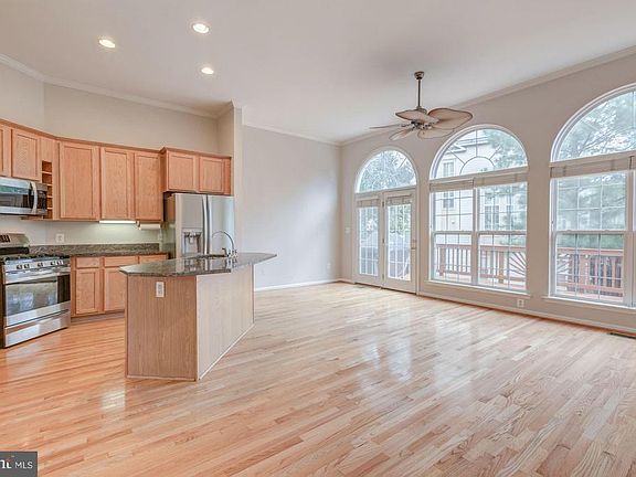5th image of 7705 Martin Allen Ct