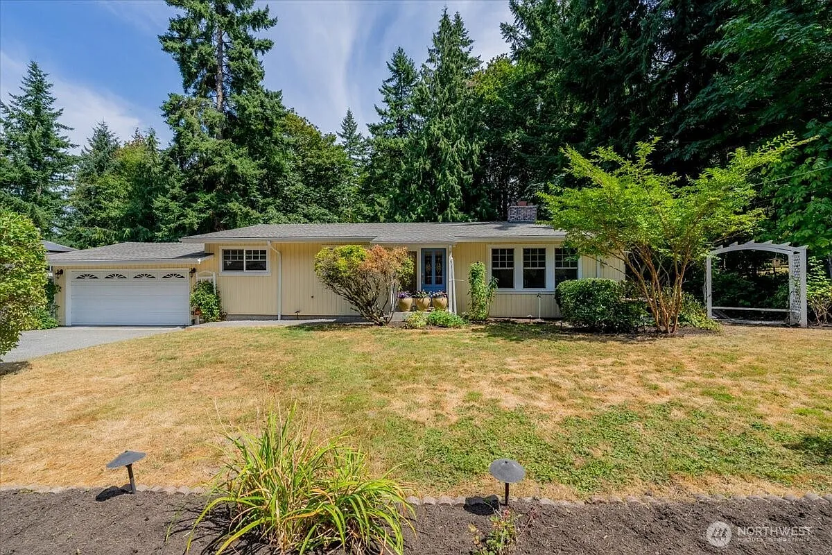 15518 76th Pl NE photo 1