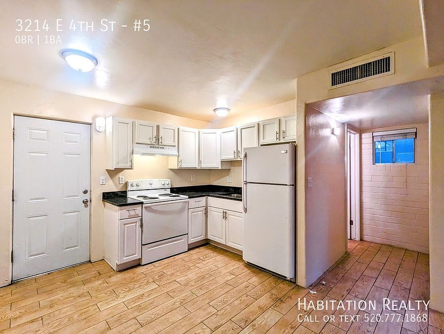 1st image of 3214 E 4th St APT 5