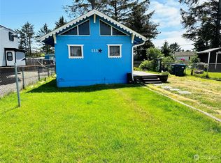 133 Victoria Loop NE, Ocean Shores, WA 98569