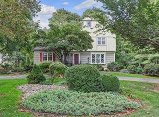 21 Black Watch Trl, Morristown, NJ