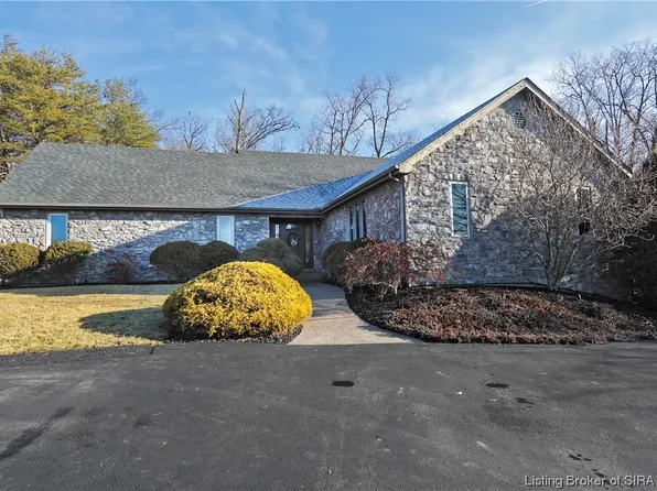 3422 Chadwood Drive, New Albany, IN 47150