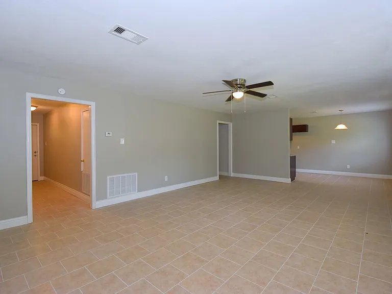 3615 Willie Way — Photo 5