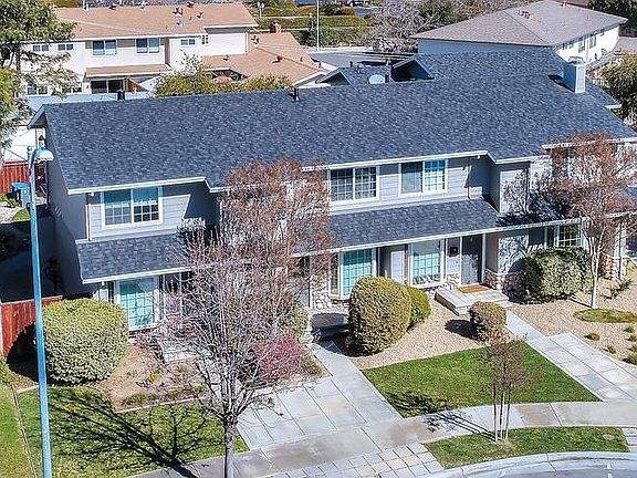 3rd image of 19479 Rosemarie Pl