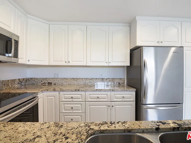 2170 Century Park E #708 — Photo 9