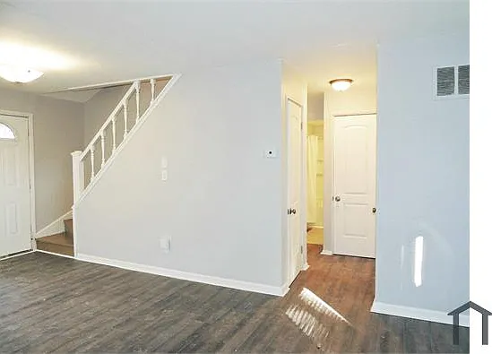 459 Clarmont Rd — Photo 13
