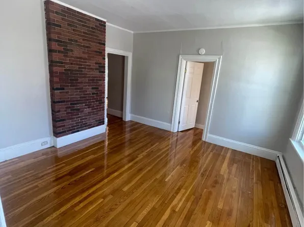 29 Arlington St Floor 1, Hyde Park, MA 02136