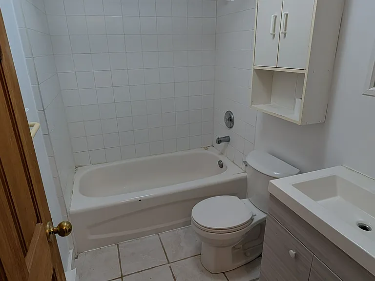 6 Louisa St E #1 — Photo 13