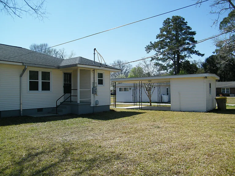 108 Coleraine Dr — Photo 26