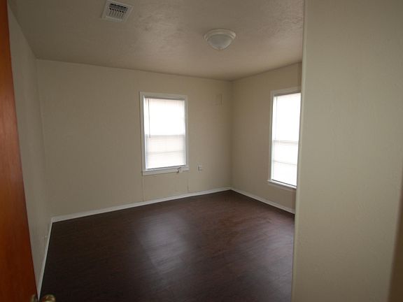 3rd image of 7708 Tacoma Dr