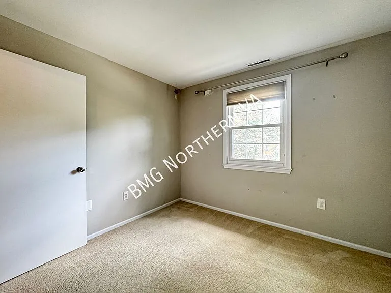 566 Windover Ave NW — Photo 18