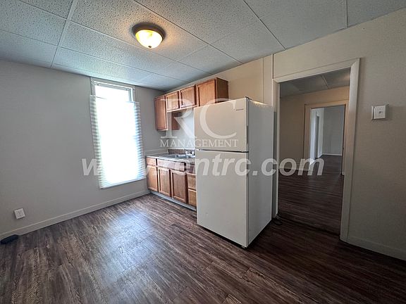 2nd image of 511 Jackson St