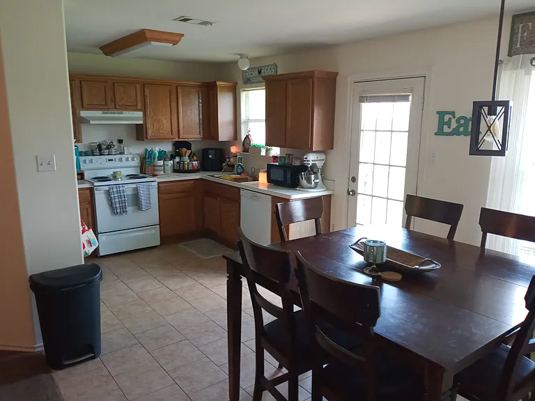 3205 Hillsdale St — Photo 24