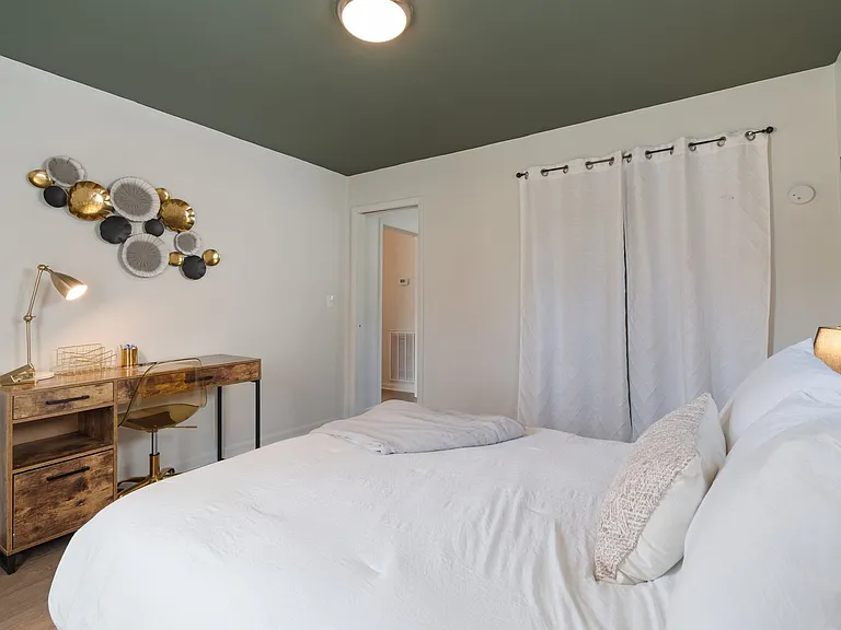 605 Annex Ave — Photo 24