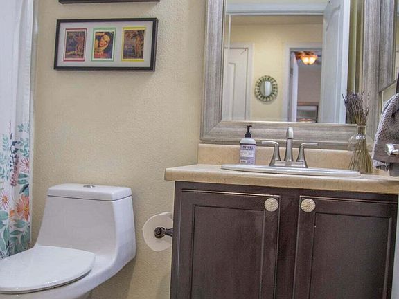 4th image of 868 W Calle Carasol #2
