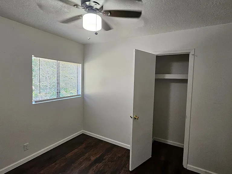 3600 Lafayette Dr NE — Photo 14