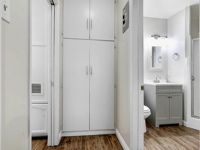 236 E Olive Ave #B — Photo 9