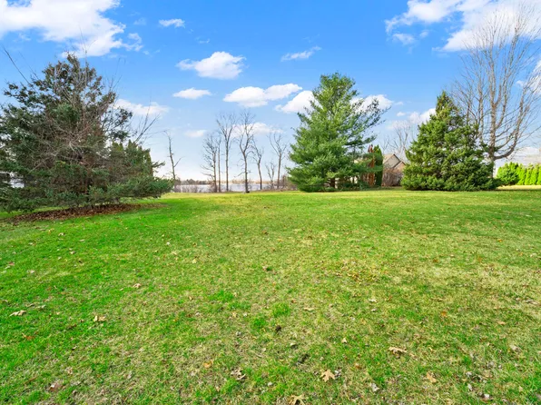 Crystal Beach Dr Unit 19, Sturgis, MI 49091