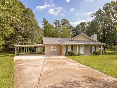 29197 Henry White Rd, Albany, LA, 70711