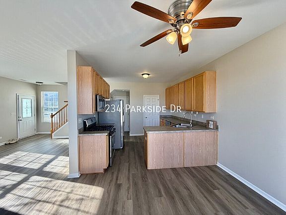3rd image of 234 Parkside Dr