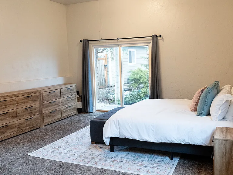 1328 W Gordon Ave — Photo 10