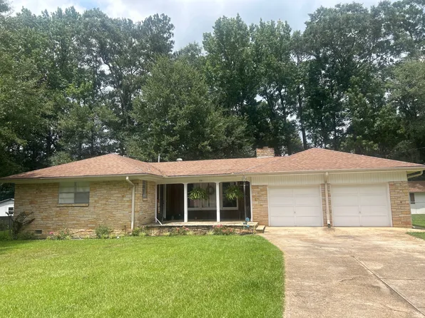 731 W 2nd Ave, Wiggins, MS 39577