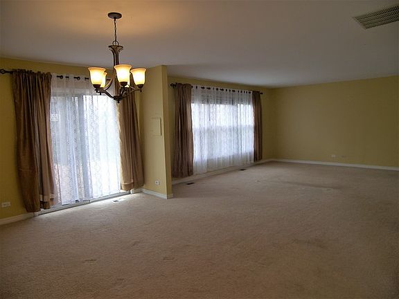 4th image of 1005 Kingwood Ln