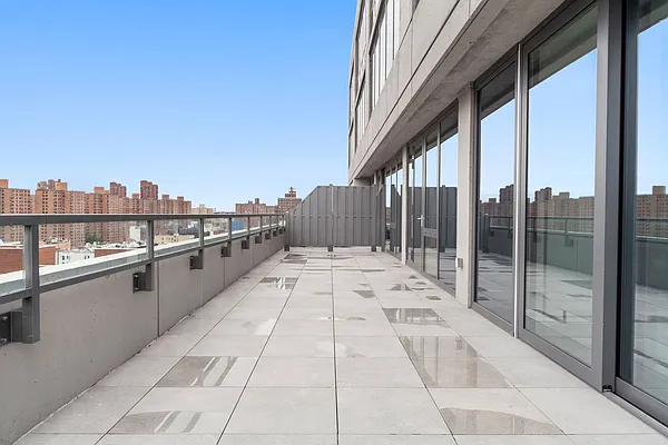 Rented by Compass | media 50