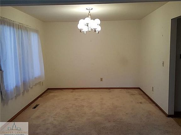 5th image of 1306 E Fairoaks Ct