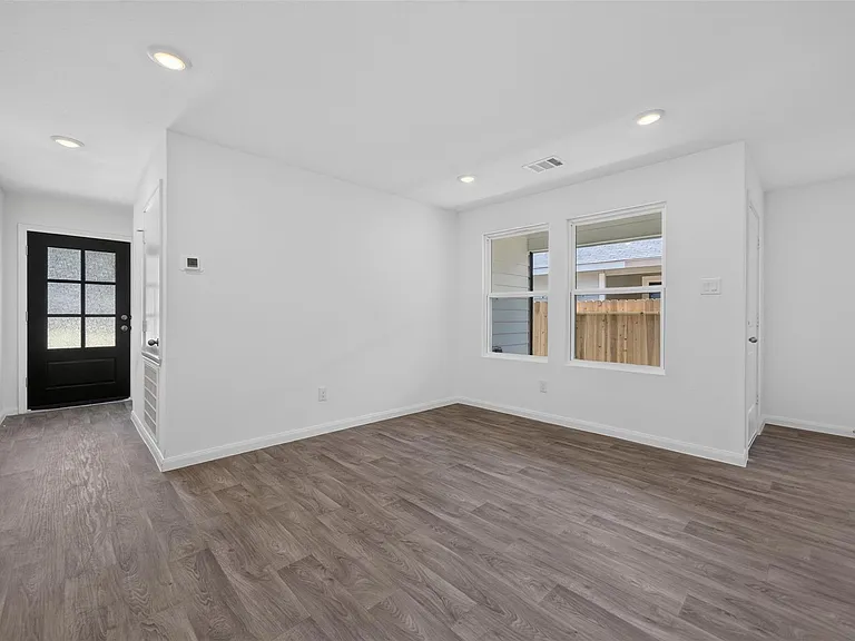 11927 Detar Ct — Photo 22