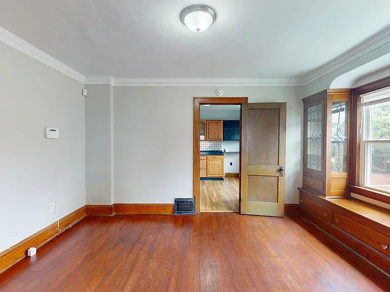 9715 Plymouth Ave — Photo 26