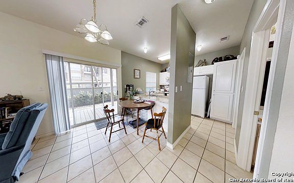 5th image of 105 Chapel Hill Cir #105