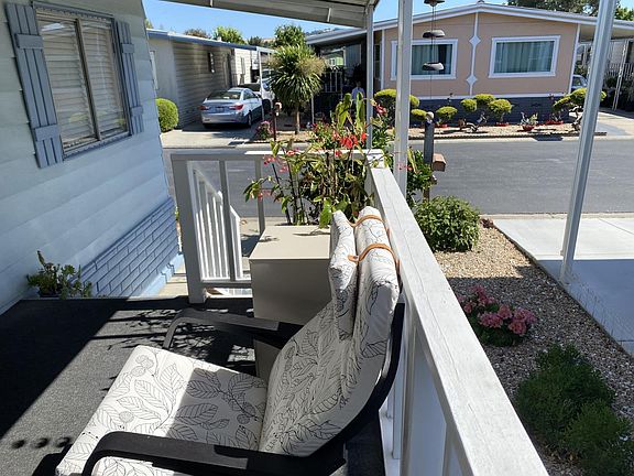 3rd image of 512 Olivian Dr #512