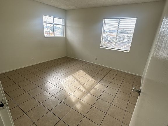 4th image of 1290 Rosalia Ave #D