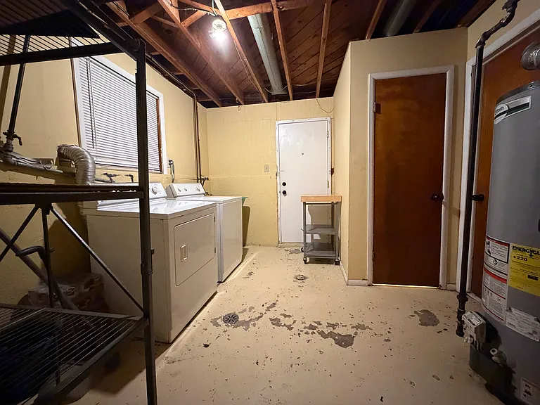 3024 Raskob St — Photo 21