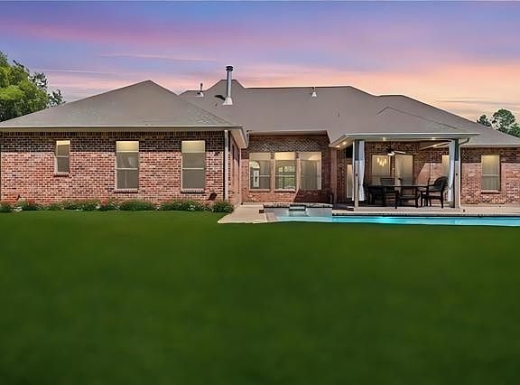3rd image of 1082 Whitetail Dr