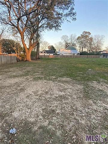 1st image of 212 N Irma Ave