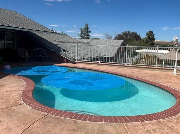 15492 Lenca Rd, Apple Valley, CA 92307