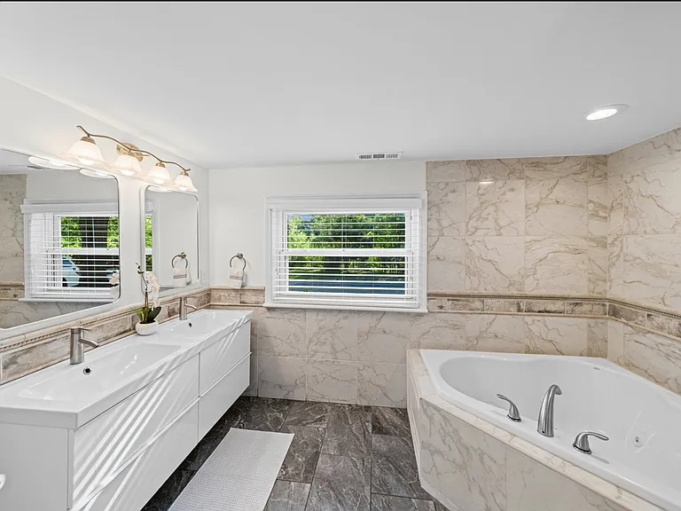 4220 Firwood Ln — Photo 13