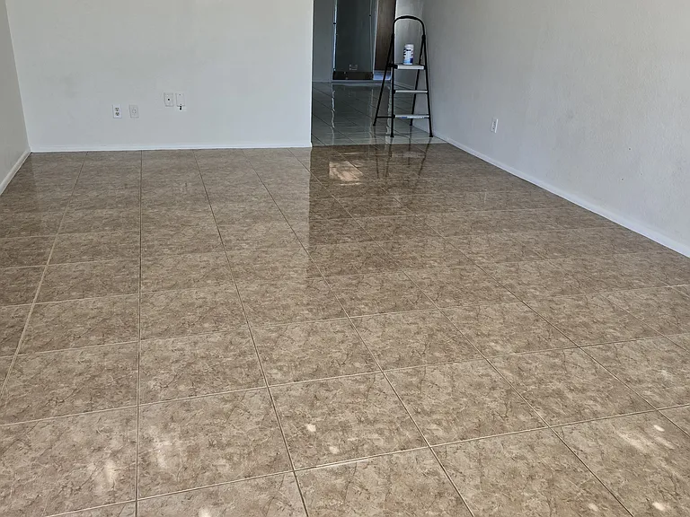 1144 E Palmcroft Dr — Photo 2