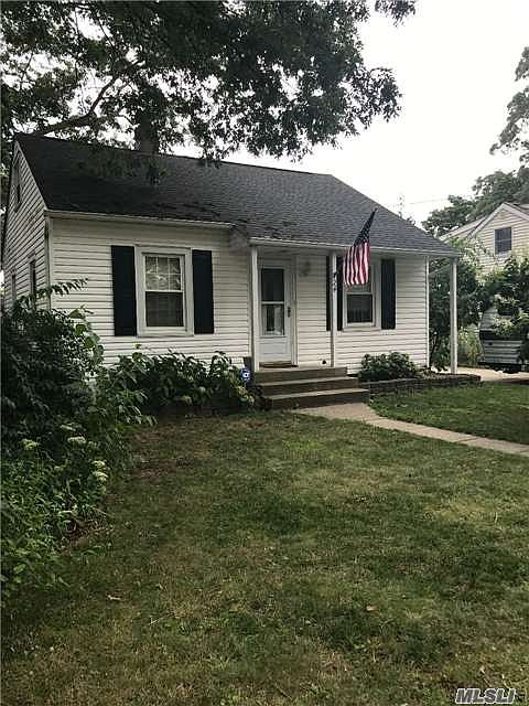 1st image of 24 Oakleigh St