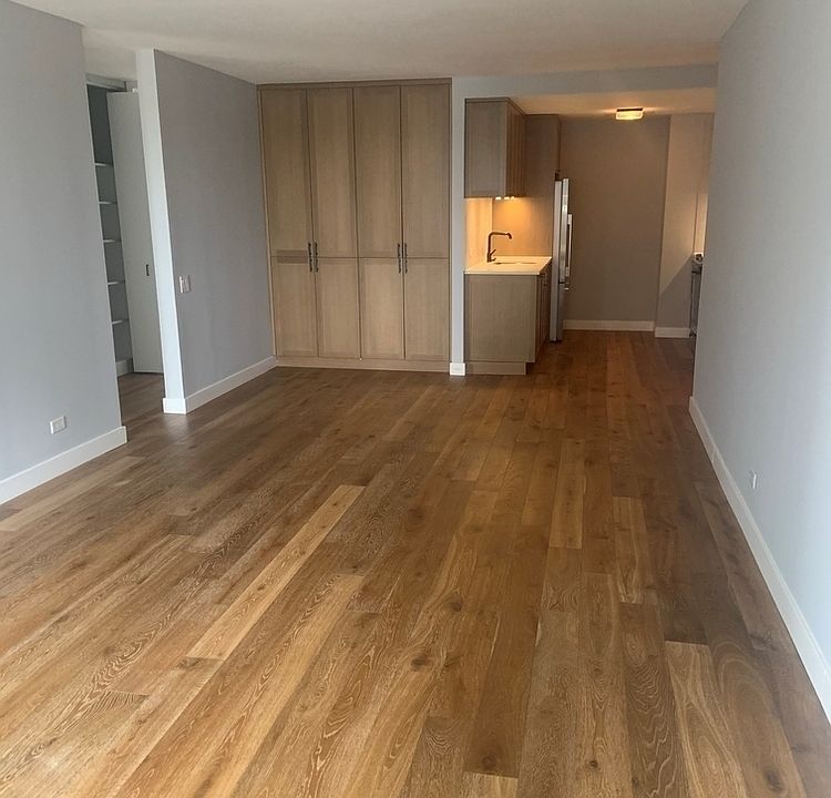 1st image of 560 W 43rd St APT 7K