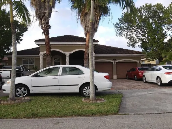 14939 SW 11th Ln, Miami, FL 33194