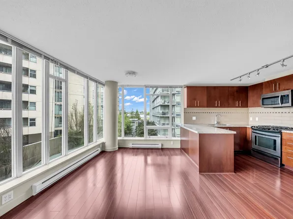 8288 Lansdowne Rd #703, Richmond, BC V6X 0B3