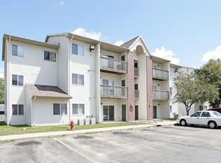 THE ARBORS APARTMENTS, Grinnell, IA 50112