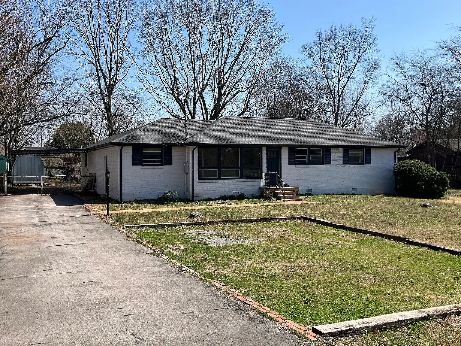 4 bed, 2190 sqft, $2,400 — Photo 1