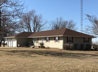 710 S 6th St, White City, KS 66872